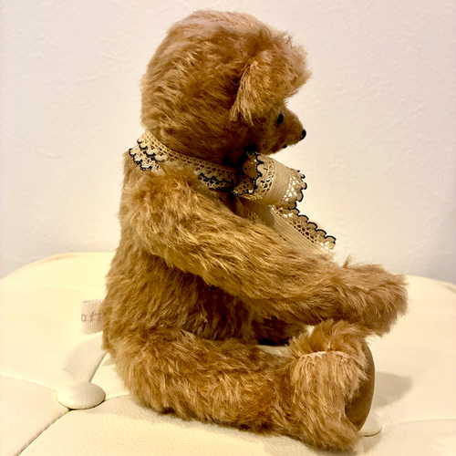 アイボリーのリボンのテディベア 〜24cm〜 ぬいぐるみ sanatio 通販