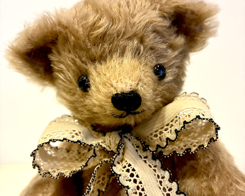アイボリーのリボンのテディベア 〜24cm〜 ぬいぐるみ sanatio 通販