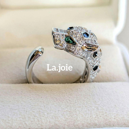 豹 モチーフ leopard パンサー リング フリーサイズ エメラルド 指輪