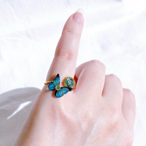 バタフライピンキーリング(moth green ) 指輪・リング Miki Ozawa 通販