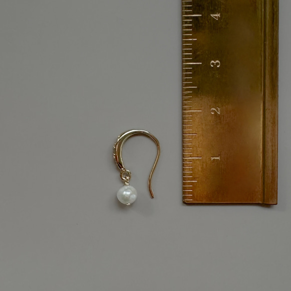 【新作2026】淡水パールと煌めくジルコニアのミニピアス  /金具変更可（イヤリング・シルバーカラーあり）フォーマルにも 8枚目の画像