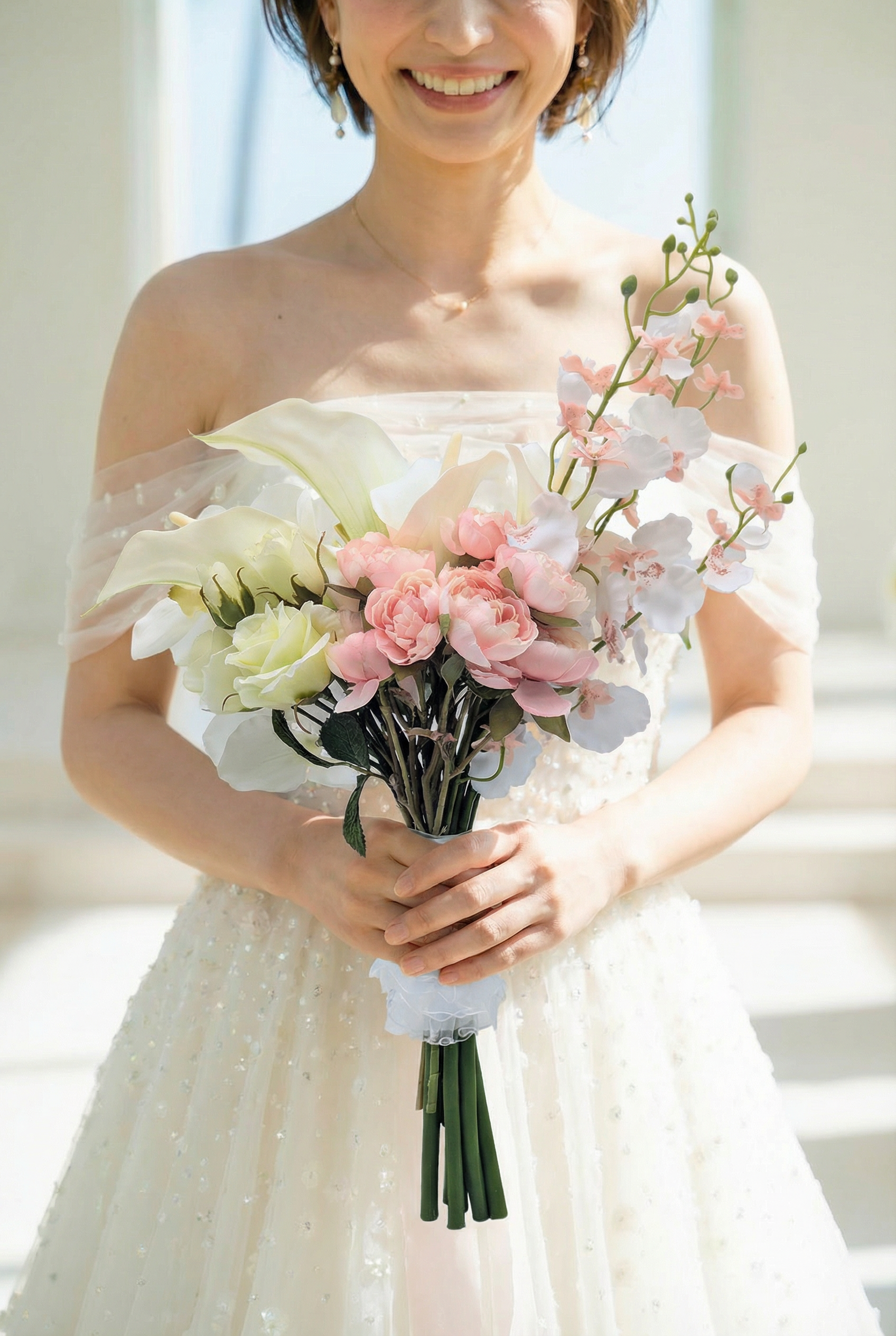 ウェディングブーケ｜胡蝶蘭とピンクローズの韓国風ナチュラル 12,166円