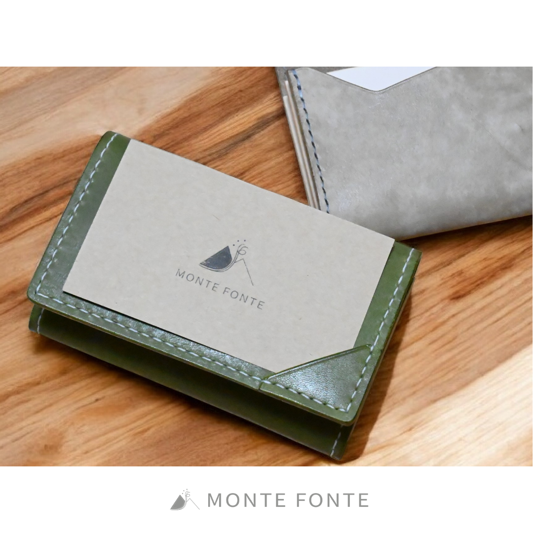 【手縫い・本革】名刺交換をスマートに。セパレート構造の大容量名刺入れ