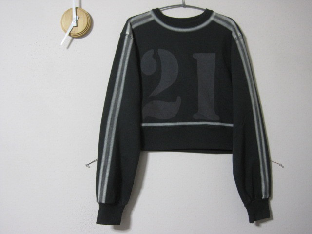 1点　ライントレーナー　ナンバー【21】ショート丈　　 スウェット／ライン／ショート／トレーナー