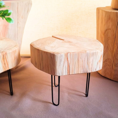 天然アロマ 根元末広がり 切株スツール・テーブル・特大・無垢無塗装・オーガニック 天然アロマ 根元末広がり 切株スツール・テーブル・特大・無垢無塗装