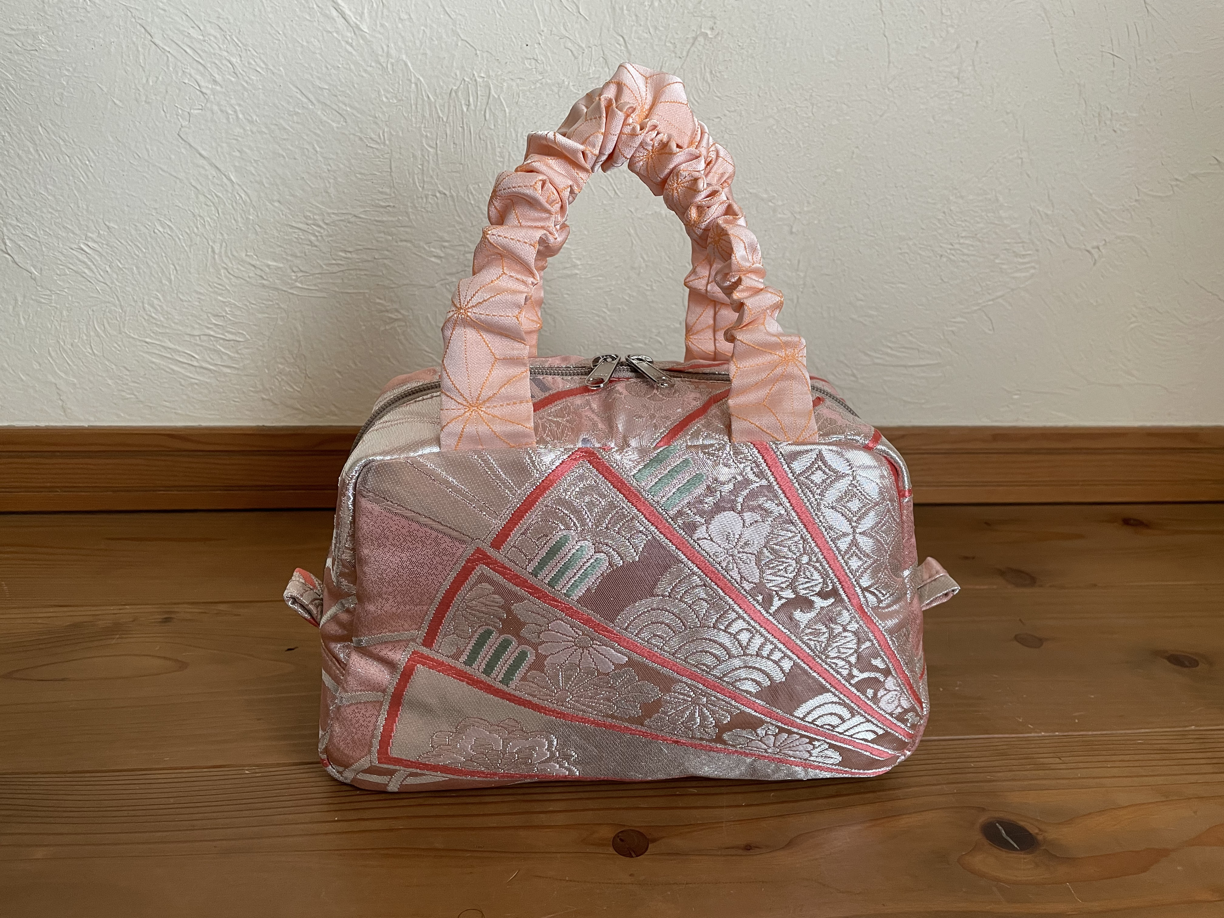 帯リメイクバッグ　ハンドバッグ　帯バッグ　ダッフルバッグ　ボストンバッグ　トートバッグ　くしゅくしゅバッグ