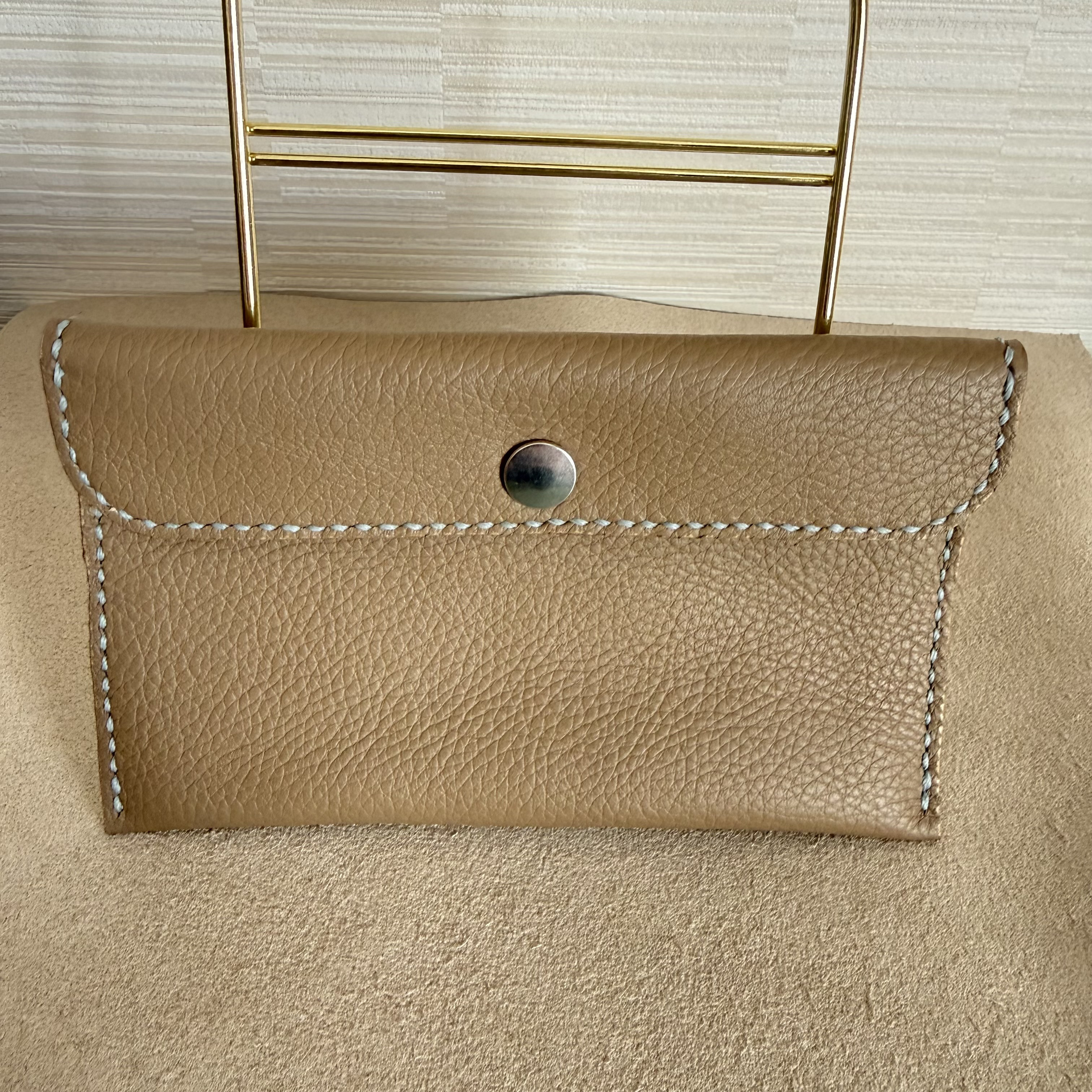 本革レザーポーチ 牛革【手縫い・ハンドメイド品】MP26