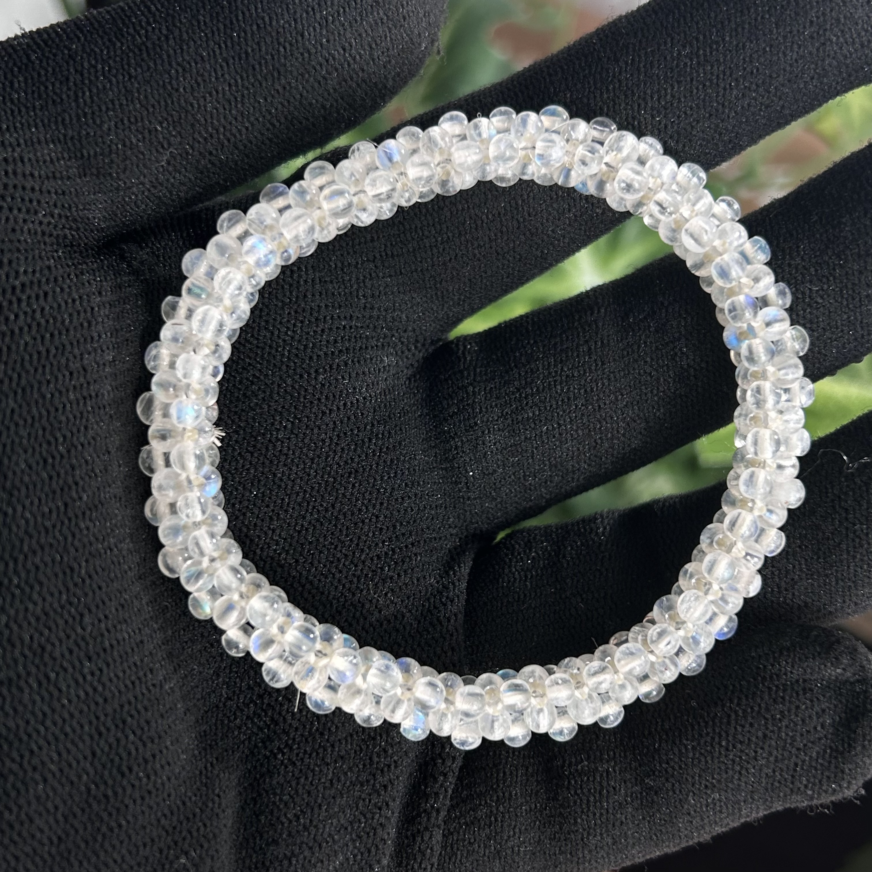 良質　ブルームーンストーン　小粒 編込み　天然石ブレスレット　内径　15cm　～良縁を引き寄せる