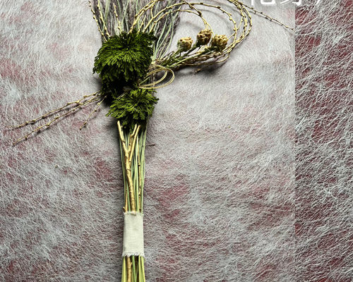 年を重ねる植物の 正月飾り｜自然素材の迎春【しめ縄／しめ飾り】2026