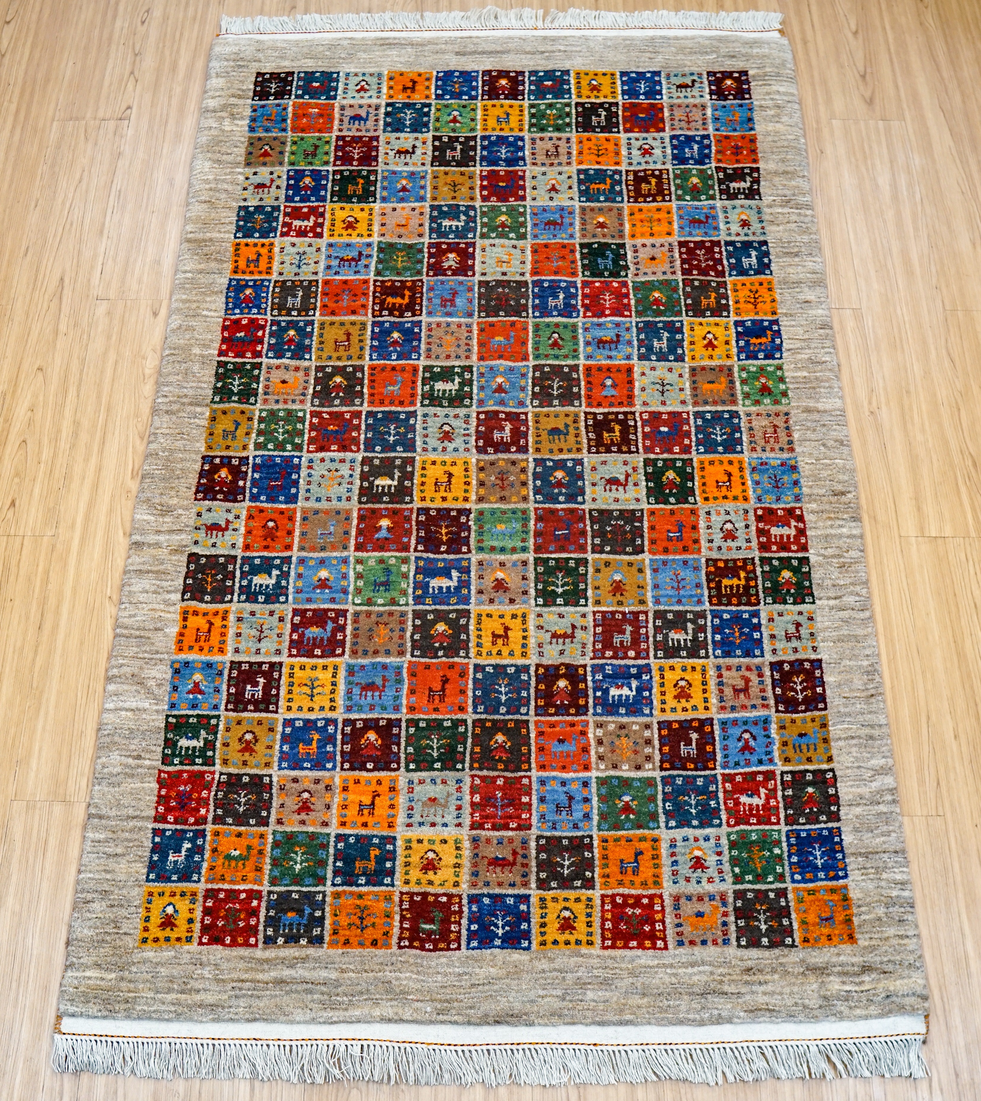 ペルシャ手織りカシュクリギャッベ 188×118cm リズバフト