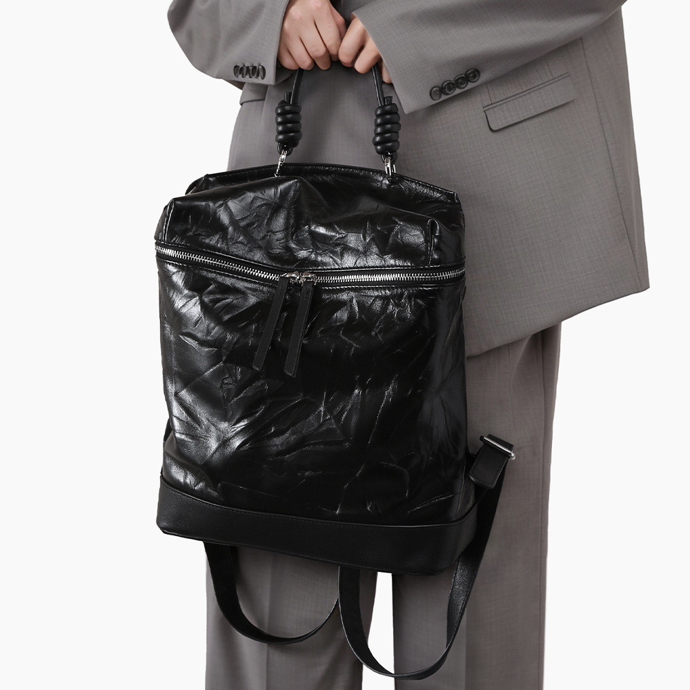 本革 リュック｜シワ感デザイン・ブラック 男女兼用 大容量 バックパック