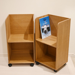 木製本棚A4サイズ2段 ロック機能付きキャスター 本棚・絵本棚