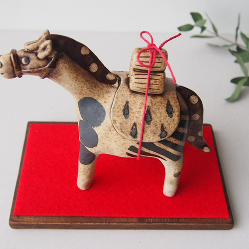 2026年 干支 午 馬 オブジェ 俵を乗せる B その他置物 studio claynote