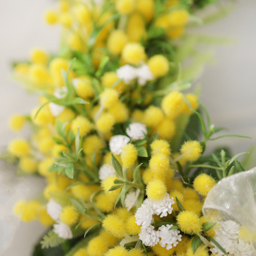 ミモザの馬蹄型フラワーリース＊春色ナチュラル アーティフィシャル