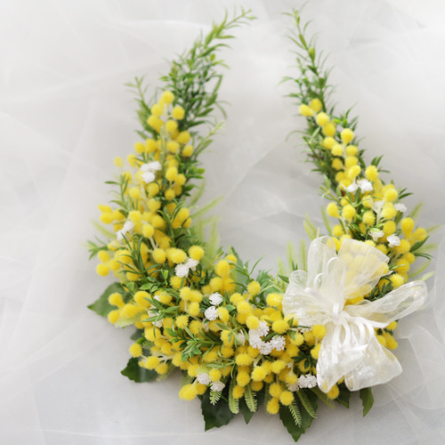 ミモザの馬蹄型フラワーリース＊春色ナチュラル アーティフィシャル