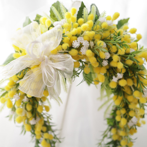 ミモザの馬蹄型フラワーリース＊春色ナチュラル アーティフィシャル