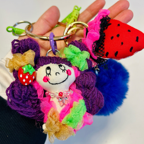 new ♡CHIFFOMI ♡女の子チャーム ♡キーホルダー ♡ドールチャーム