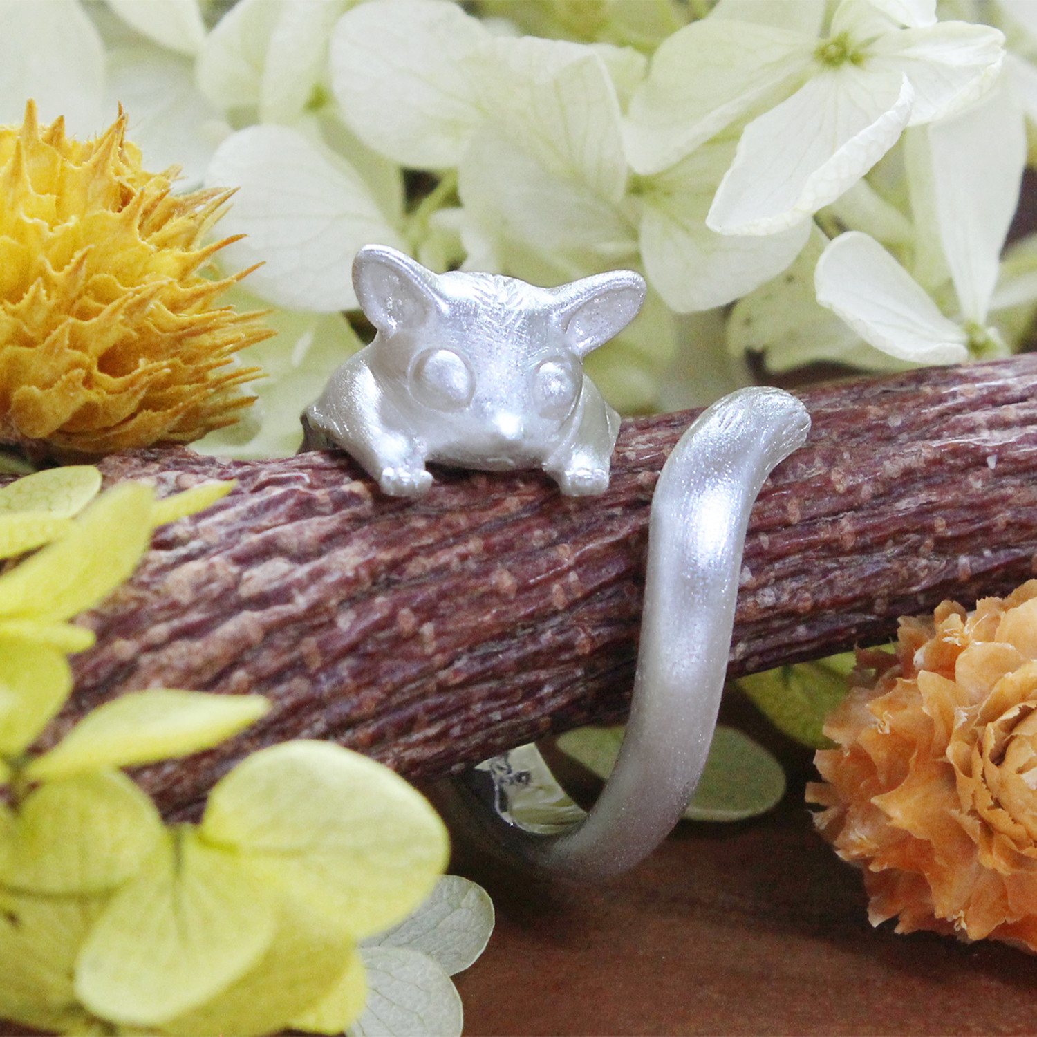 フクロモモンガのリング(白)(受注生産)