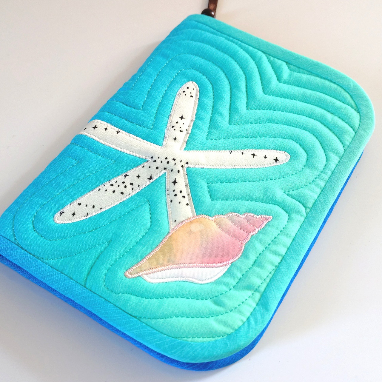 お薬手帳ケース☆パイナップル＆プルメリア（ピーコックグリーン）パスポート入れにもOK