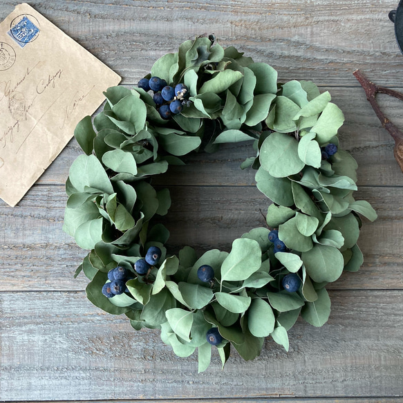 季節に関係なく長く飾れる！ユーカリのシンプルリース20〜実ものを