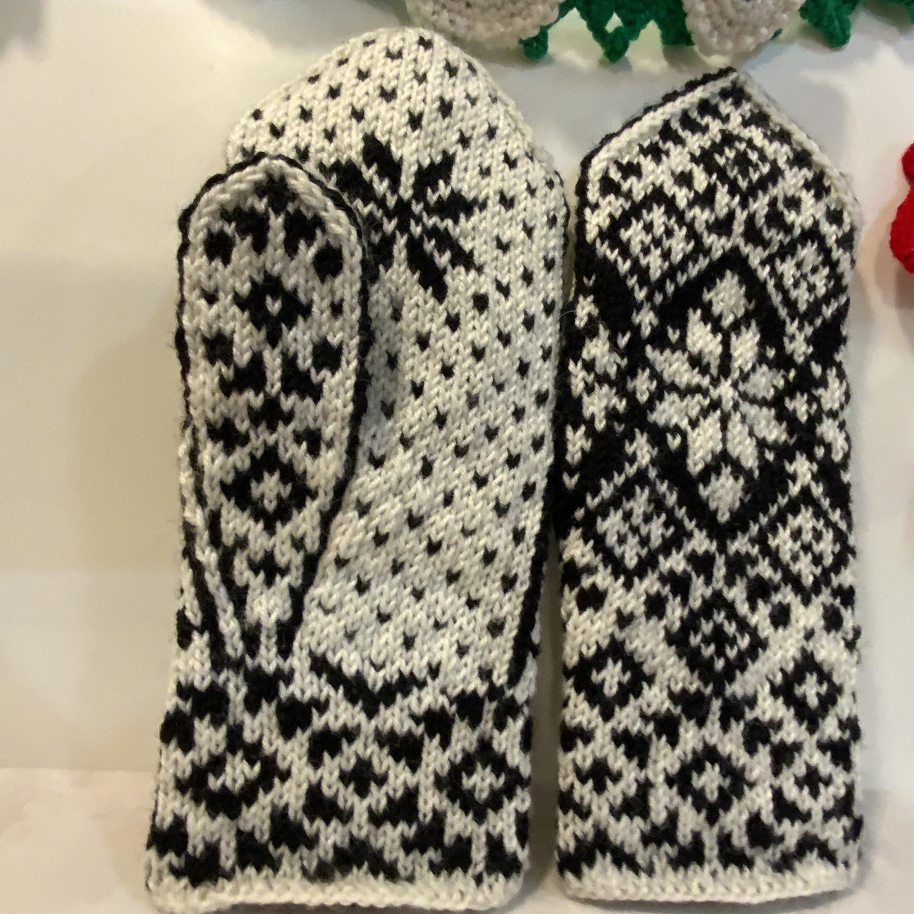 ウール100%セルブー風ミトン