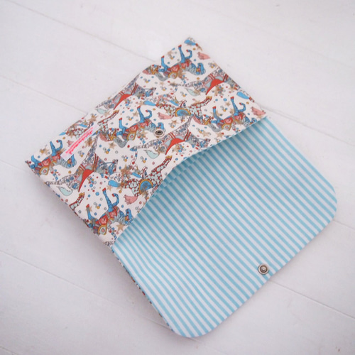 母子手帳ケース 刺繍デザイン 青色 母子手帳ケース 刺繍デザイン 青色