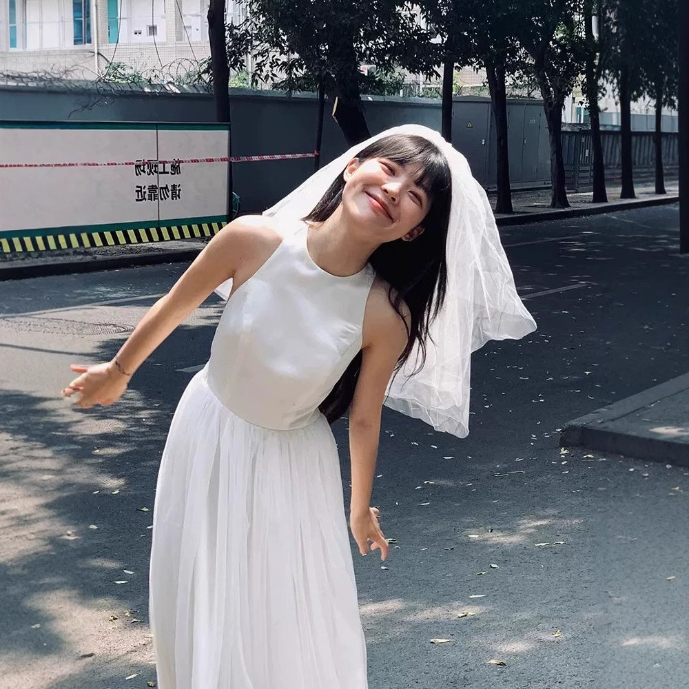 ウェディングドレス 白黒 ノースリーブ シンプル 結婚式 花嫁 パーティー 披露宴 演奏会 前撮り お呼ばれ AK518