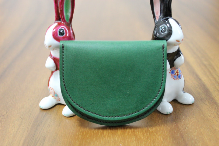 春造　馬蹄型小銭入れ　ブッティーロレザー（ブラウンステッチ） 11,550円