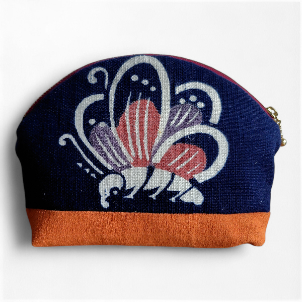 一点物｜型染め 蝶文様ポーチ｜朱オレンジ×紺｜和モダン小物入れ