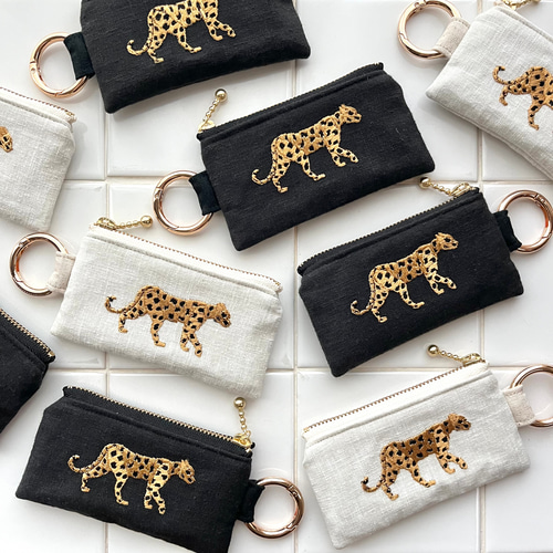 ♡Karat キャラット メタルビーズバック 巾着 ポーチ ゴールド系 ケース付 イギリス生地 動物刺繍 DUMAのカラビナ付きポーチ キーホルダー コイン
