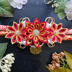 つまみ細工髪飾り 摘まみ細工藤の花 パール 紫 白 銀 金 着物 ⭐～楓樺