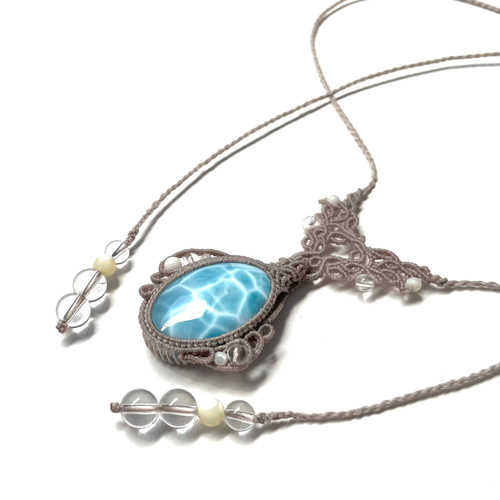 美しい波模様♪特大ラリマーのアシンメトリー天然石マクラメ編み