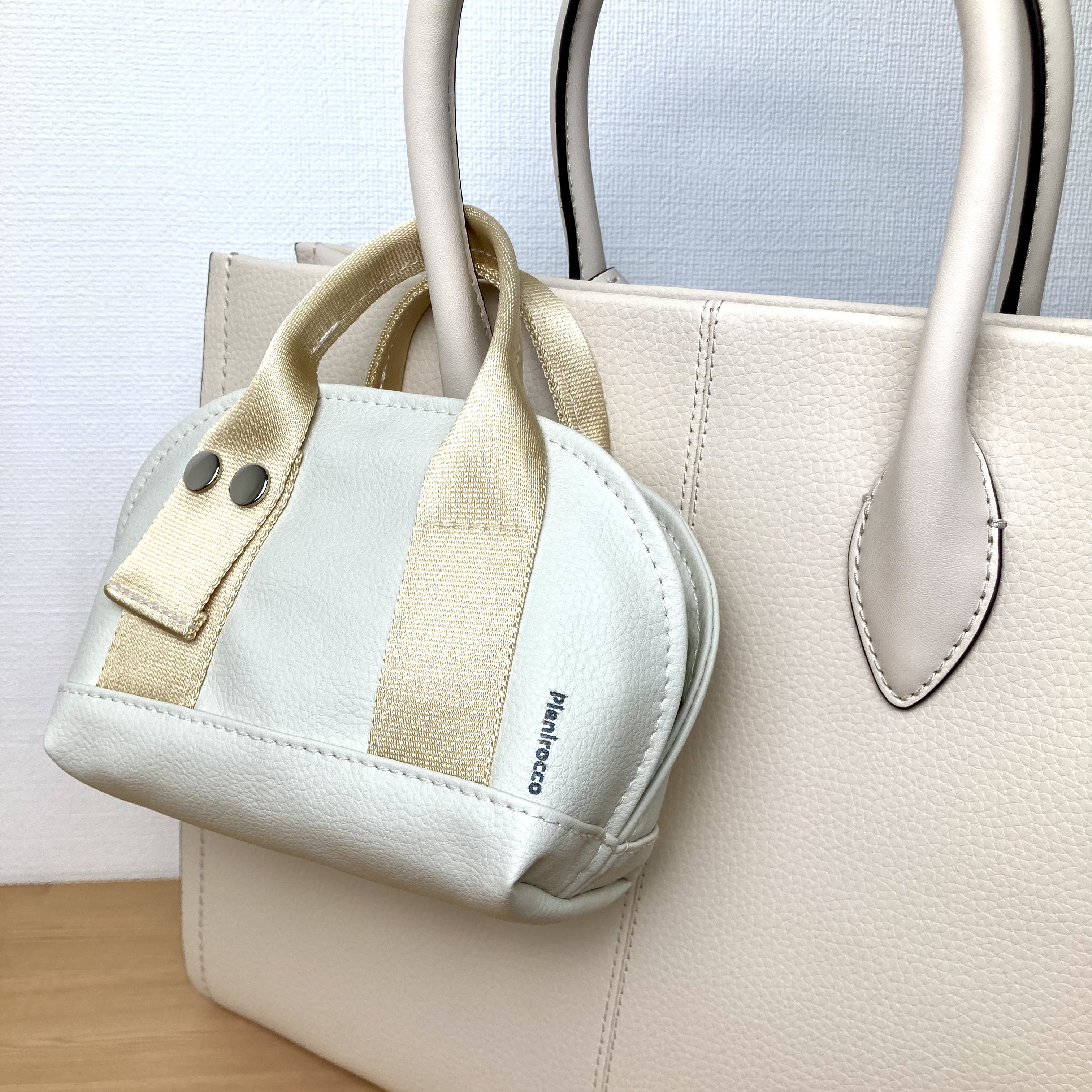 ミニマムさんの旅行かばん<ボストンポーチ>アイボリー