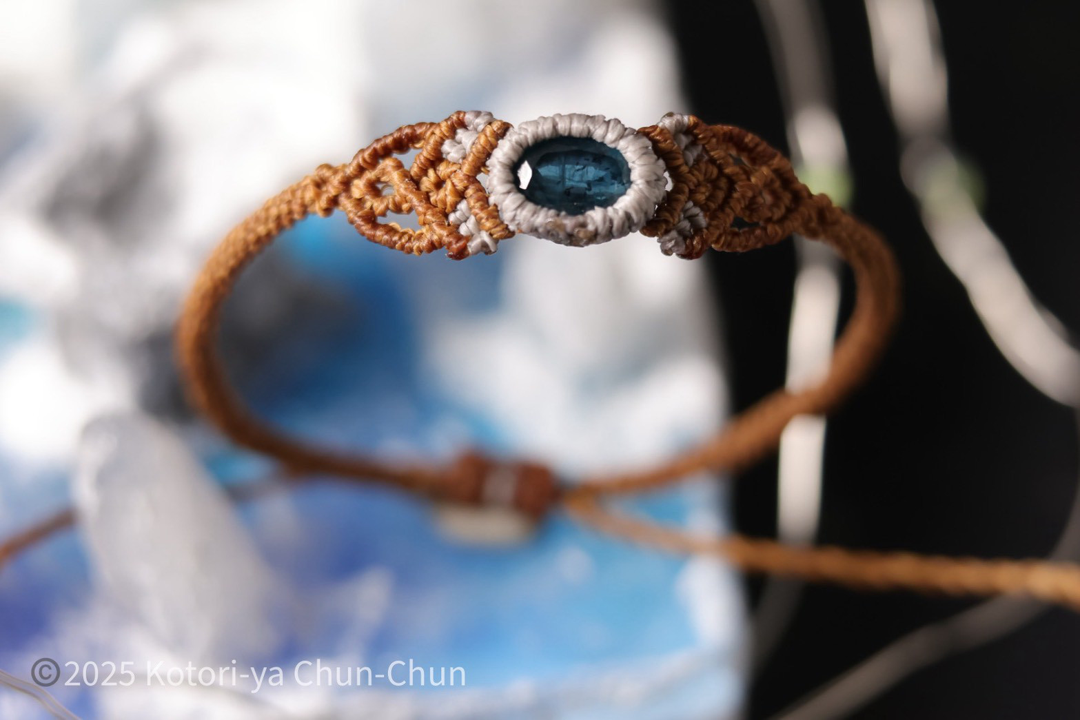 【スマイルベアーシリーズ】スマイルベアーのYashのブラジル産モスカイヤナイト・マクラメブレスレット【碧海】