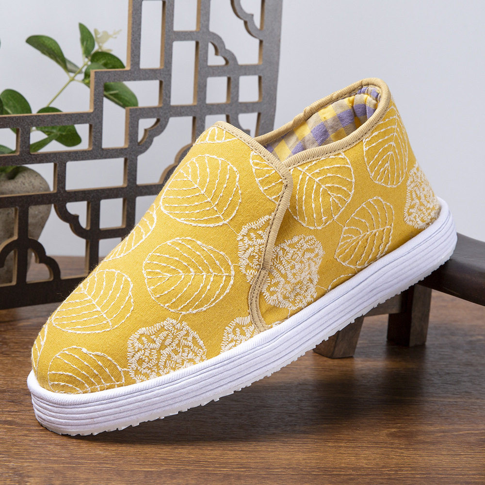 ミルフィーユ綿靴女性綿靴冬季厚く保温ワンステップ刺繍靴フラットタイプ