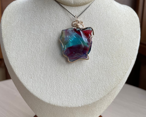 アンダラクリスタル・多色✨虹入り✨〜14kgfワイヤーペンダントトップ