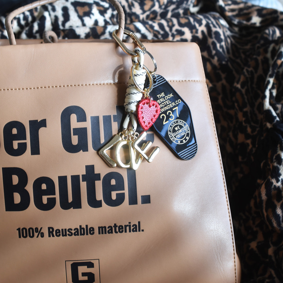 バレンタイン2026【数量限定】LOVE＆ハート　レッドアベンチュリン　カラビナ　ハンドストラップ・バッグチャーム 10枚目の画像