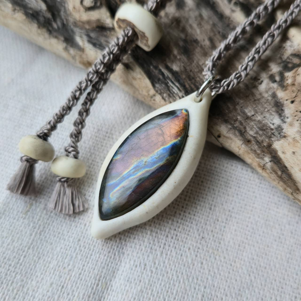 鹿の角 ラブラドライトのペンダント#6