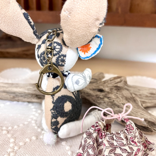 うさぎさんキーホルダー ぬいぐるみ yu.u_.m 通販 20242017｜Creema