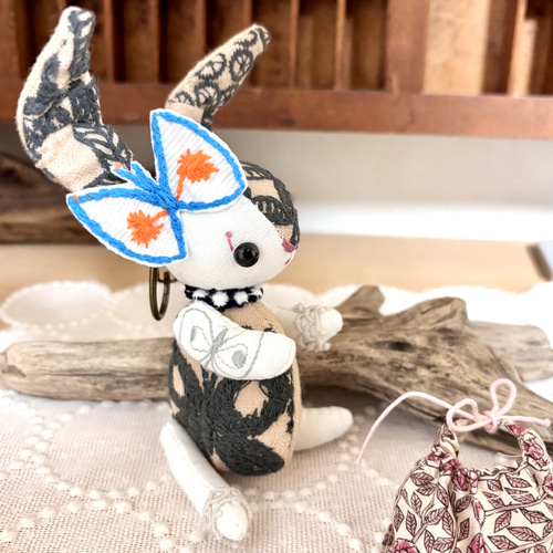 うさぎさんキーホルダー ぬいぐるみ yu.u_.m 通販 20242017｜Creema