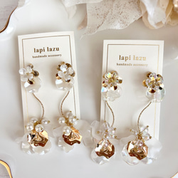 ゴールドフラワー 花びらver. ロングウェーブ《ピアス/イヤリング