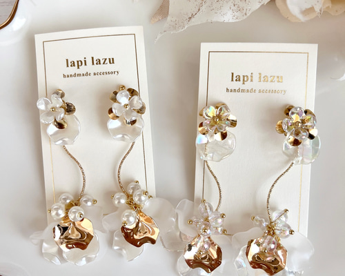 ゴールドフラワー 花びらver. ロングウェーブ《ピアス/イヤリング