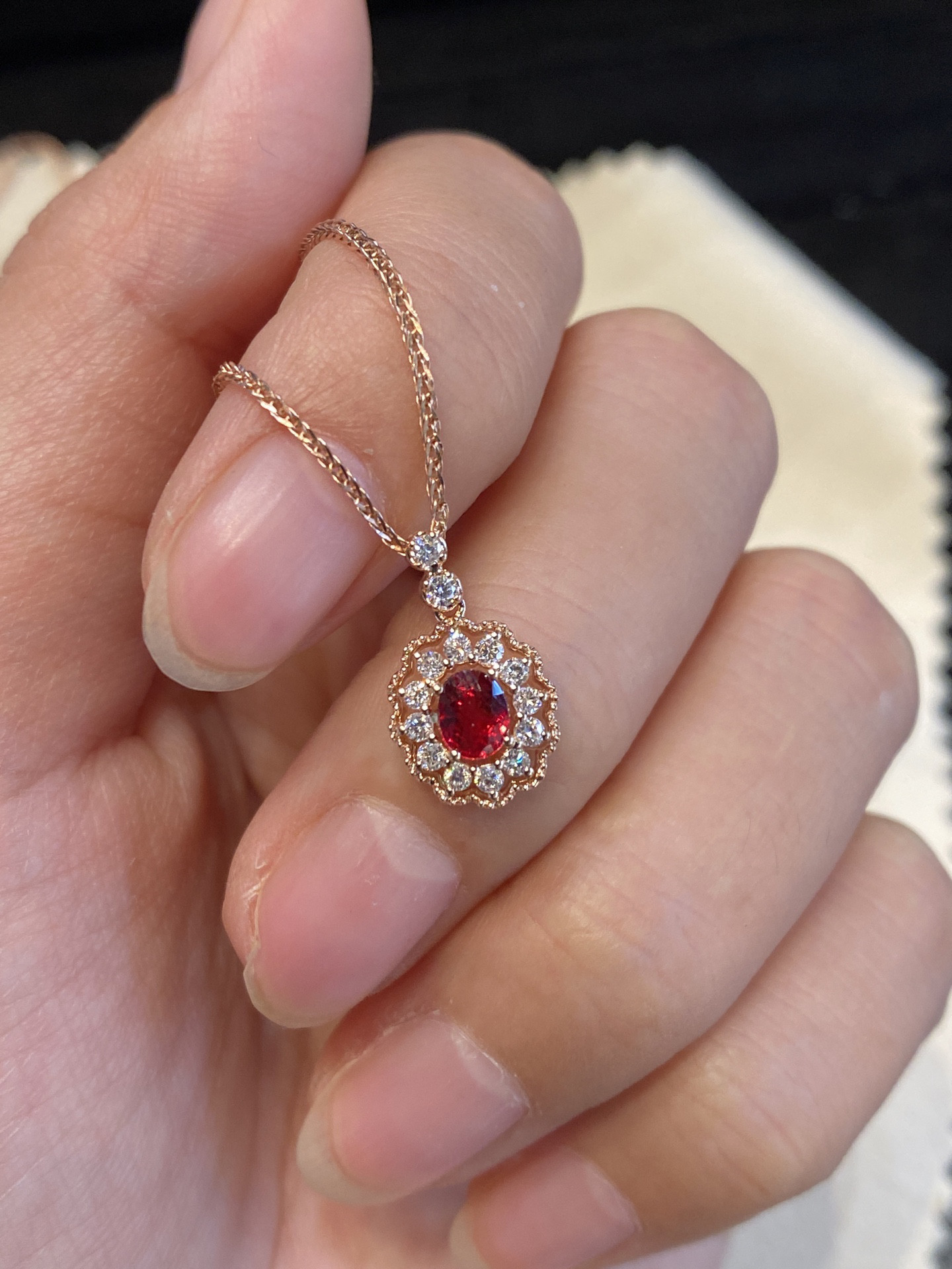 ルビーペンダントトップk18 3803