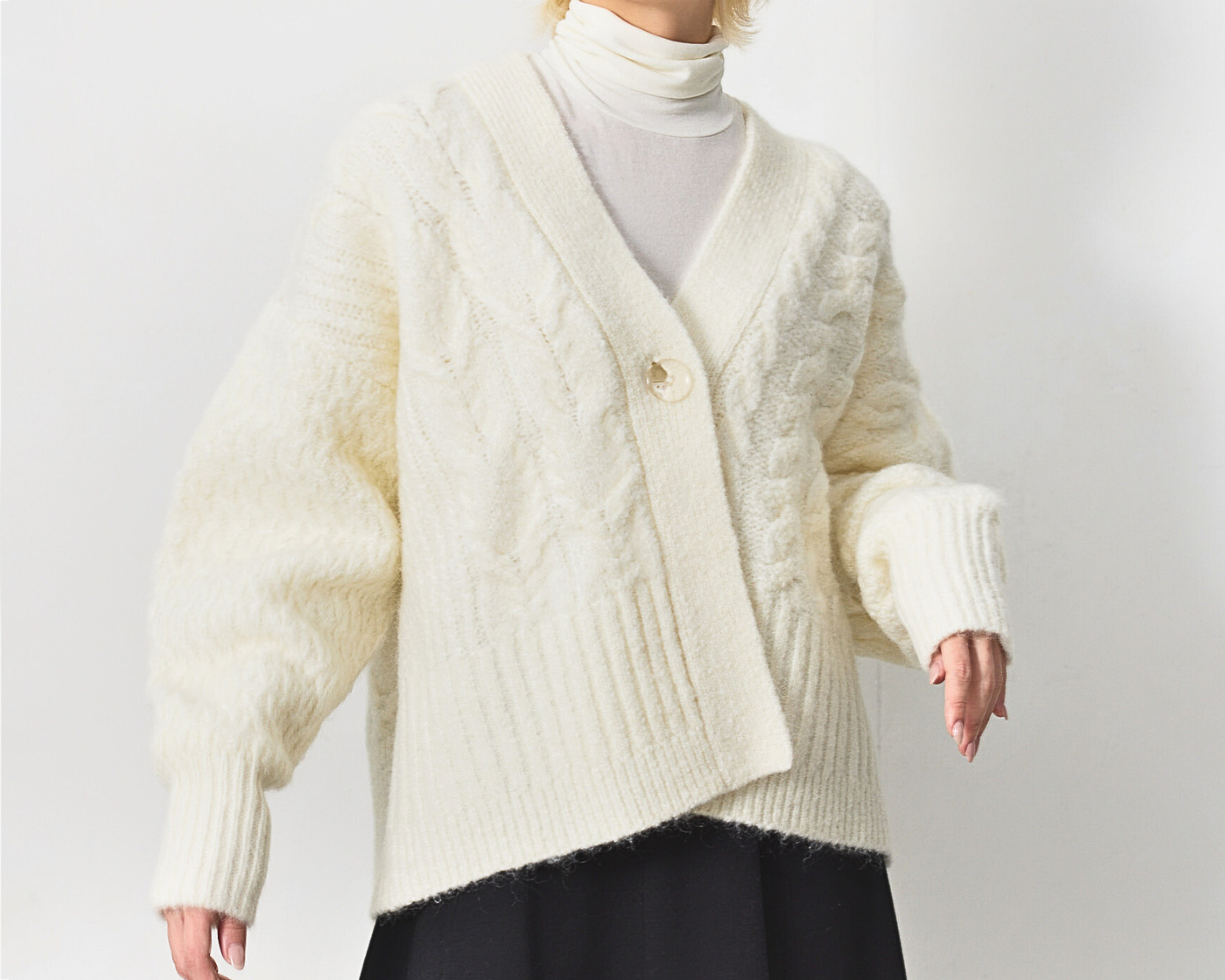 【心惹かれる6種の編地】モヘア混で超あたたか！大人のゆったりカーディガン-ホワイト