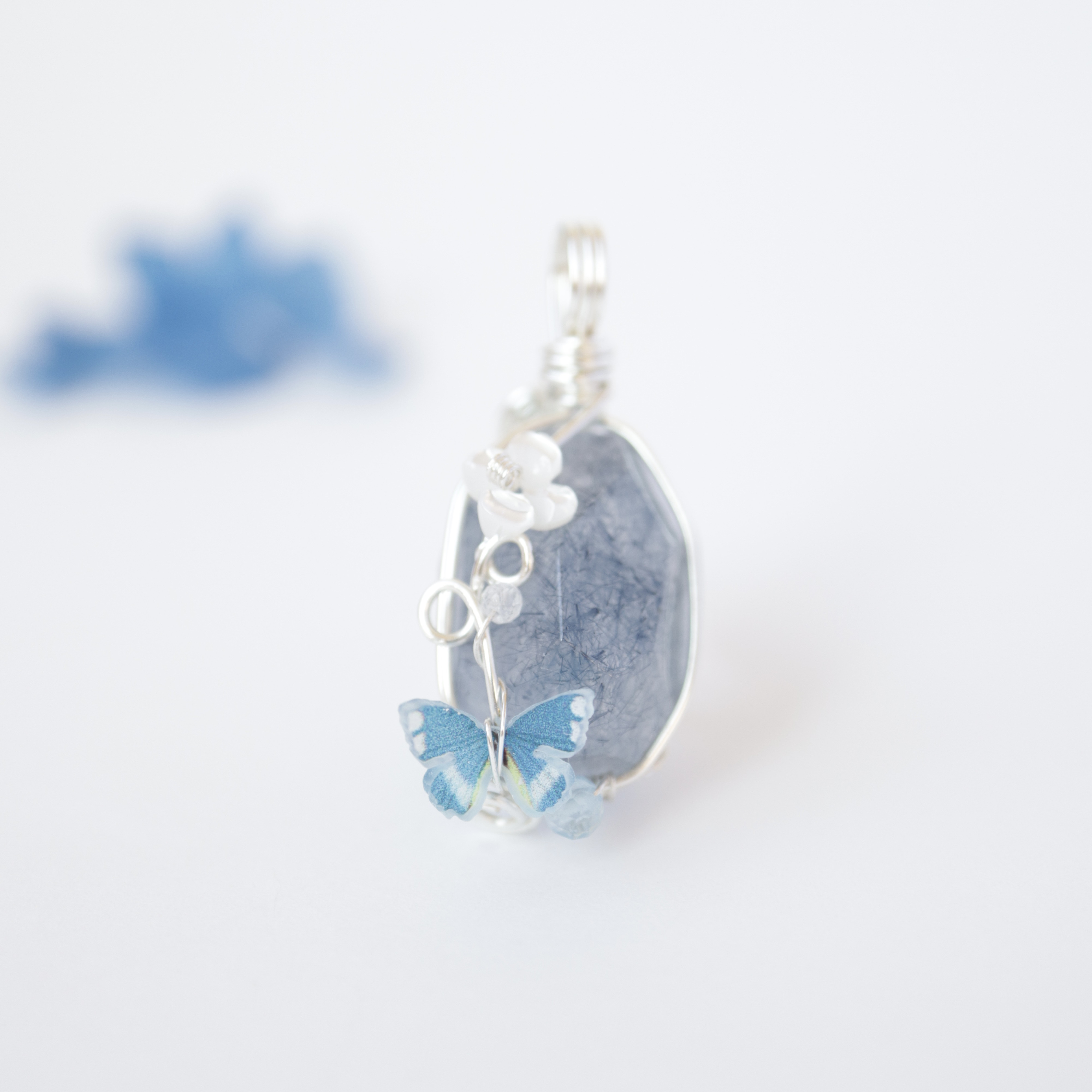 【1点もの】ブルールチルクォーツ《蒼の余白》｜天然石アクセサリー