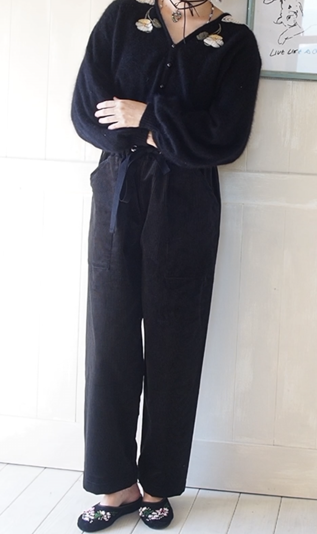 コーデュロイパンツ　リラックスパンツ　ブラック