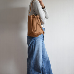 RING MINI TOTE BAG(モカ/ベージュ)ワンハンドル 巾着 帆布 トート  肩掛け コンパクト 6枚目の画像