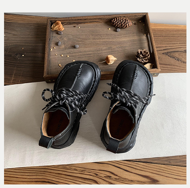 頭層牛革製 女性用厚底ショートブーツ 2025 年ウィンターモデル｜ブサカワ大トゥデザイン フリース入りマーティンブーツ