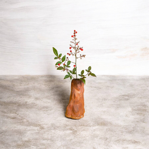 今月の1点もの | 悠久の銘木 屋久杉の一輪挿し お正月ハンドメイド2026