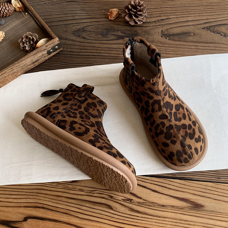 2025 年ウィンターモデル レオパード柄フリース入り女性用マーティンブーツ｜森系レトロショートブーツ 薄手綿入り保温シ